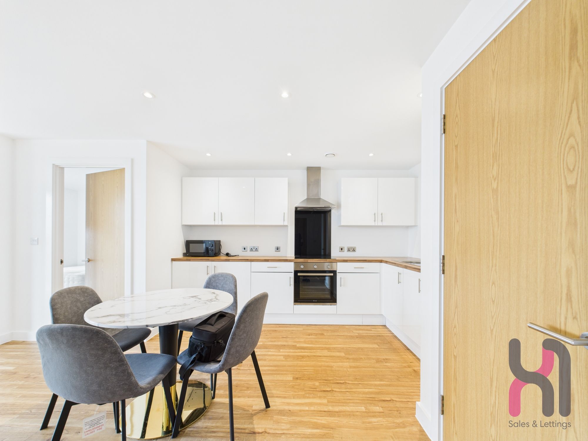 Flat Pomona Strand in Trafford