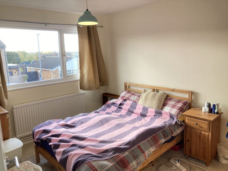 Room Hopton Fields in Harborough