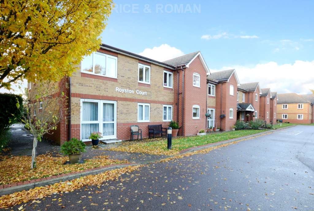 Flat Wessex Close in Elmbridge