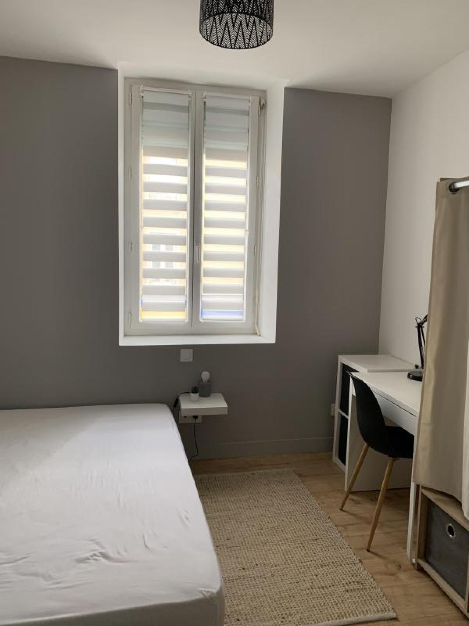 Room Rue de l'Évêque Émilien in Nantes