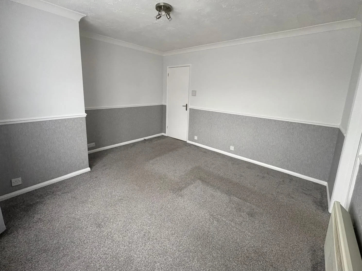 Flat Sanders Road in Canvey Island
