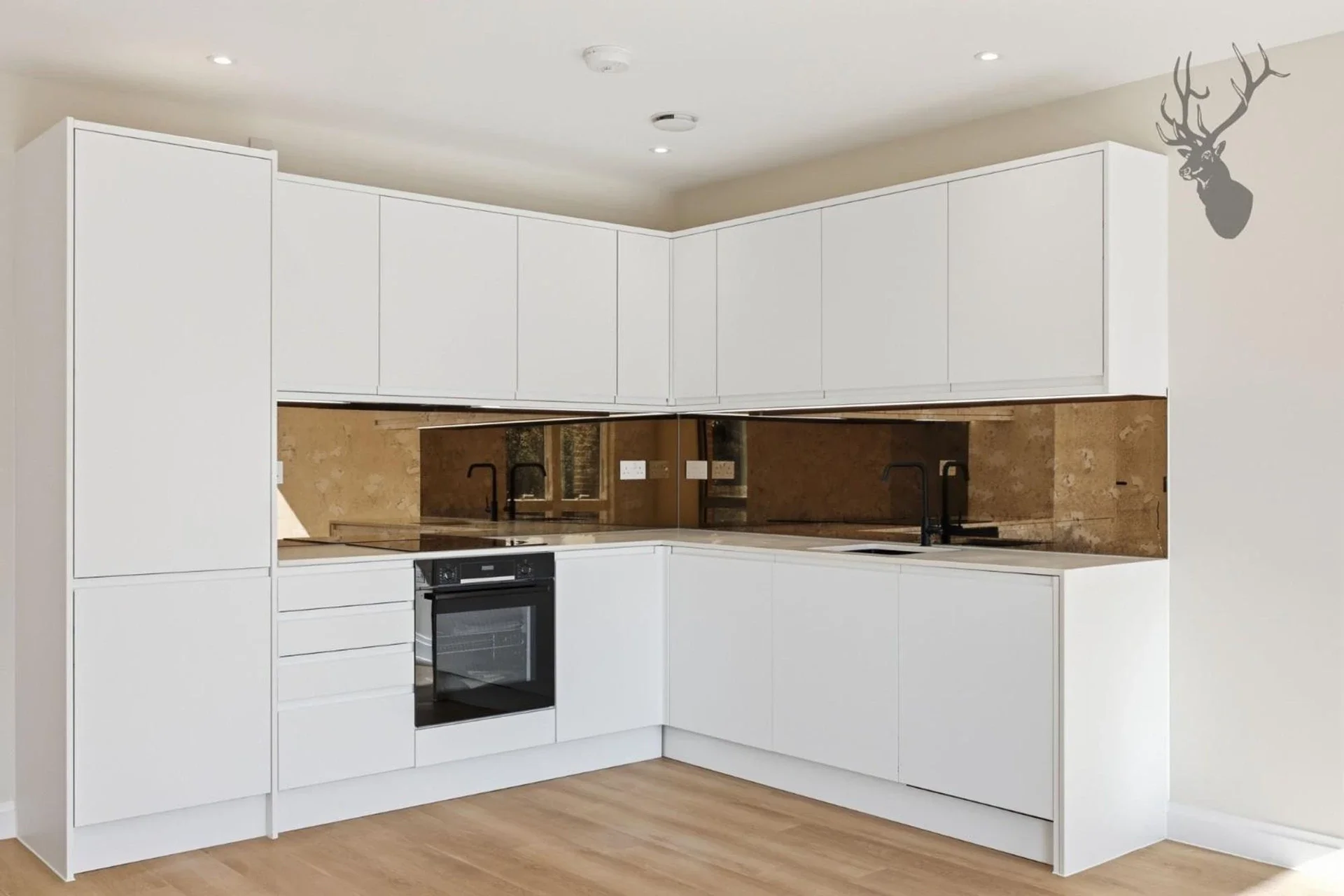 Flat Court Yard in Greater London
