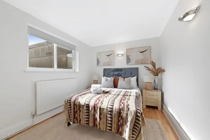 Flat Grosvenor Street in City of Westminster