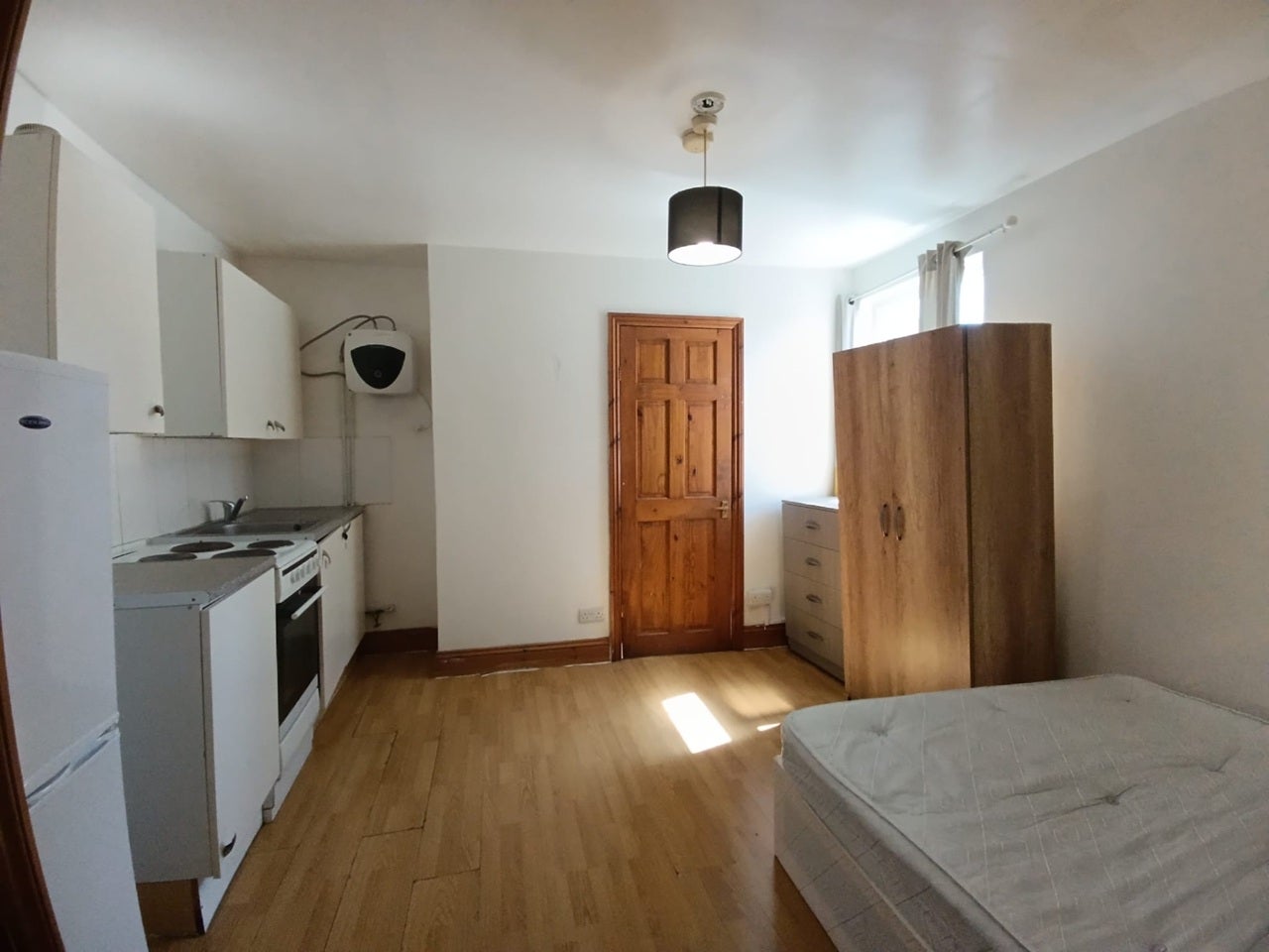 Flat Bradbury Street in Greater London