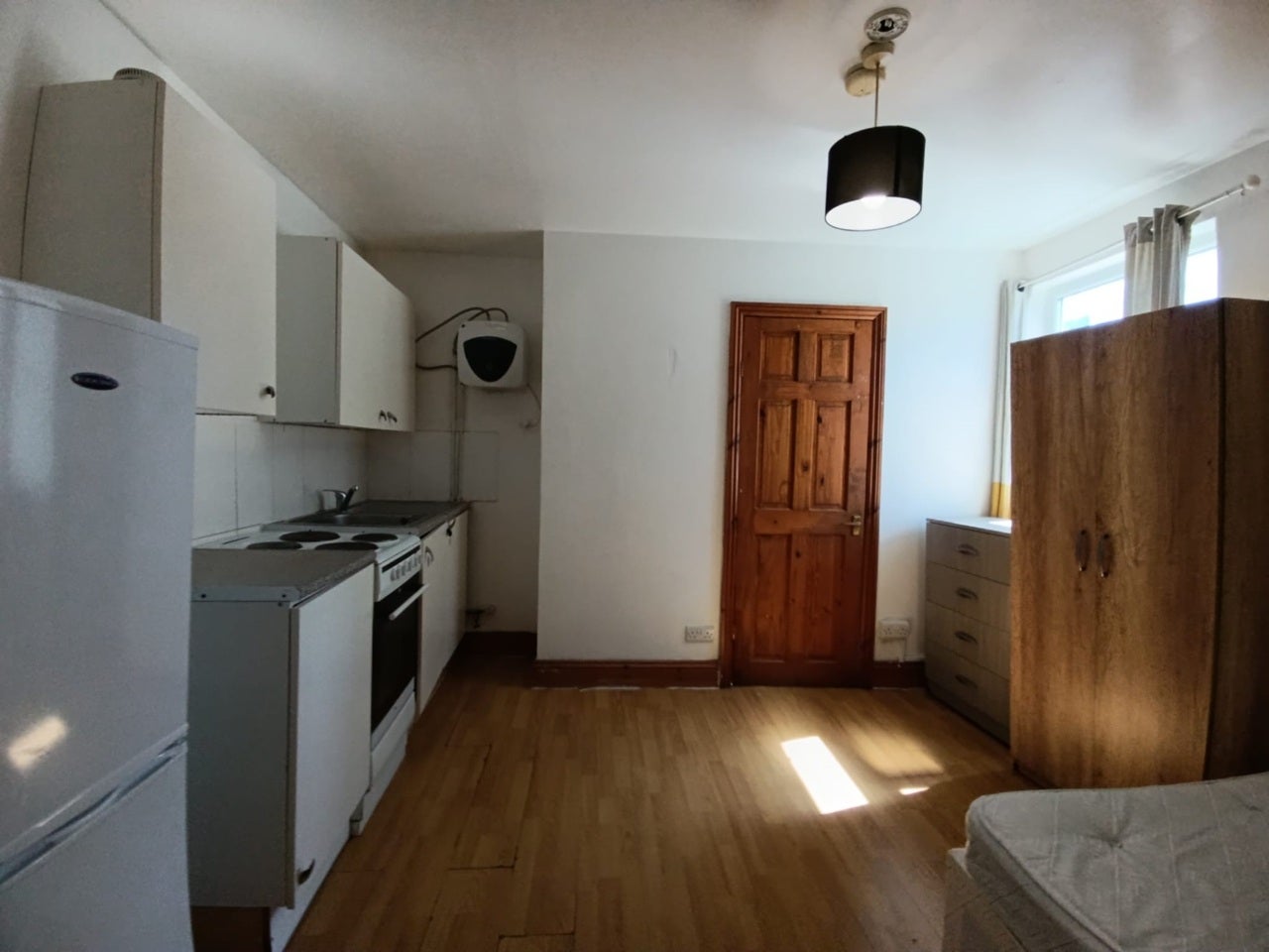 Flat Bradbury Street in Greater London