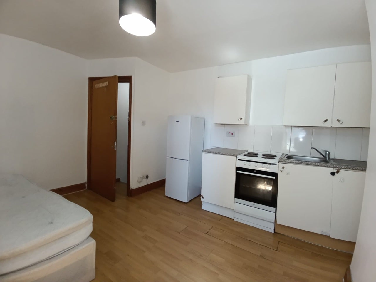Flat Bradbury Street in Greater London