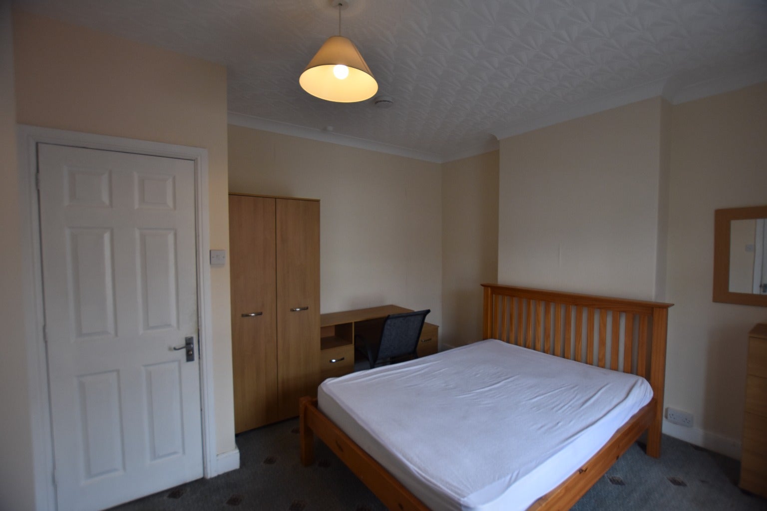 Room Granville Street in Peterborough