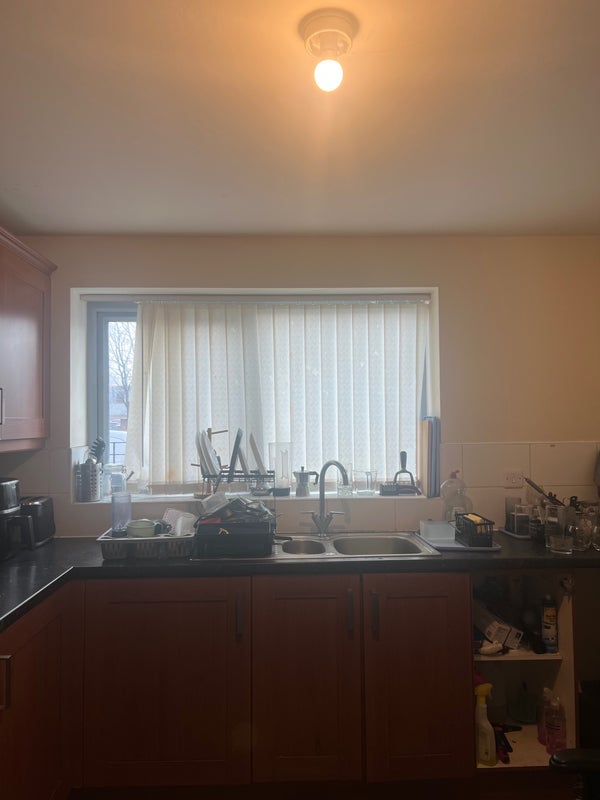 Room Falconwood Way in Manchester