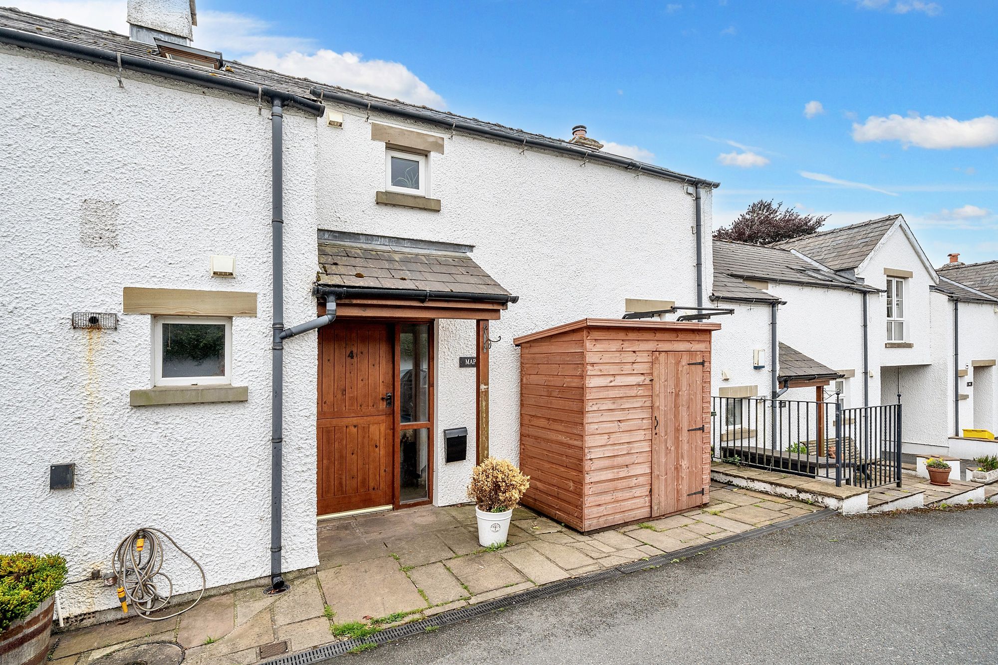 House New Road in Thornton in Lonsdale