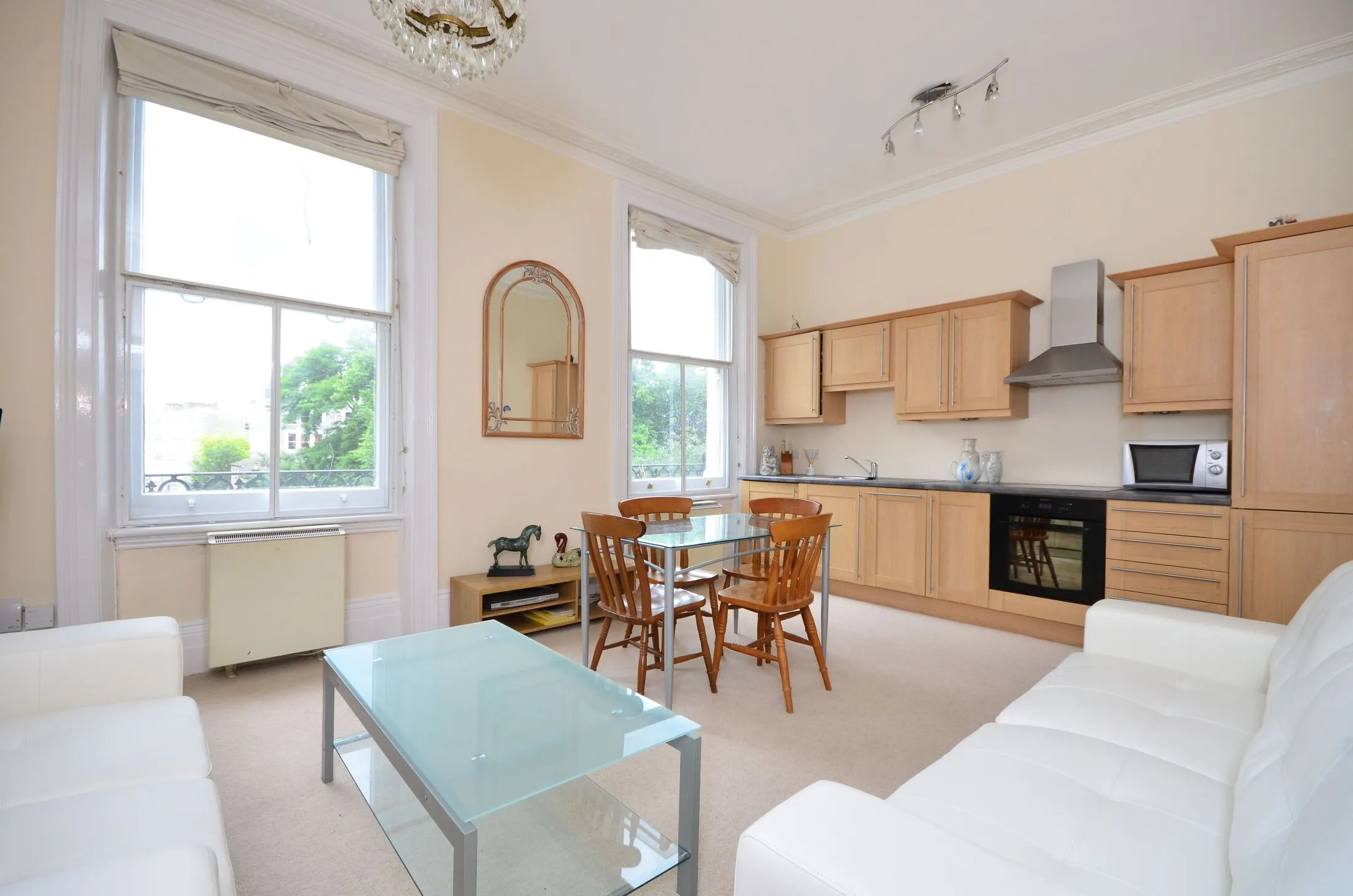 Flat Redcliffe Square in Greater London