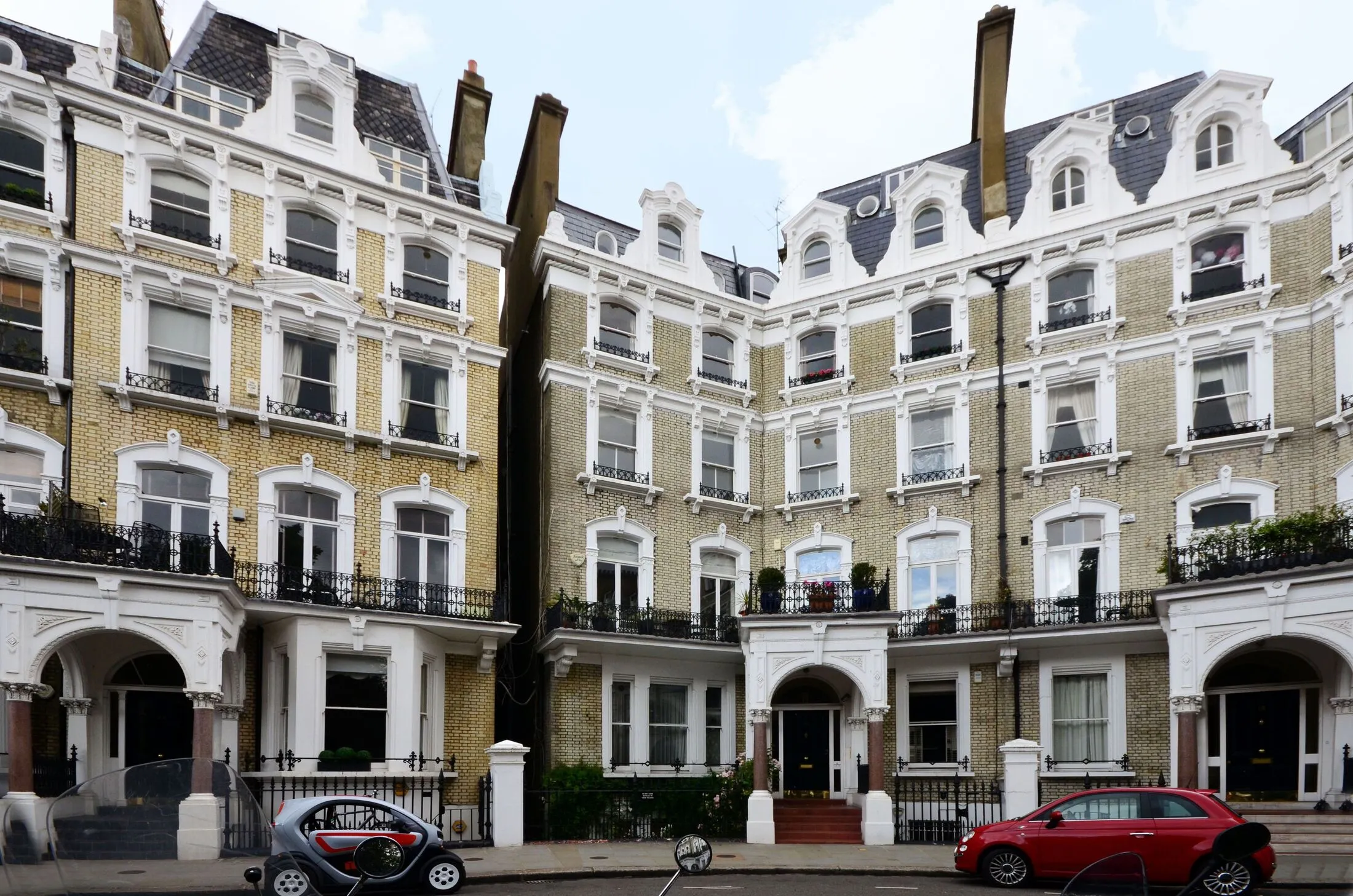 Flat Redcliffe Square in Greater London