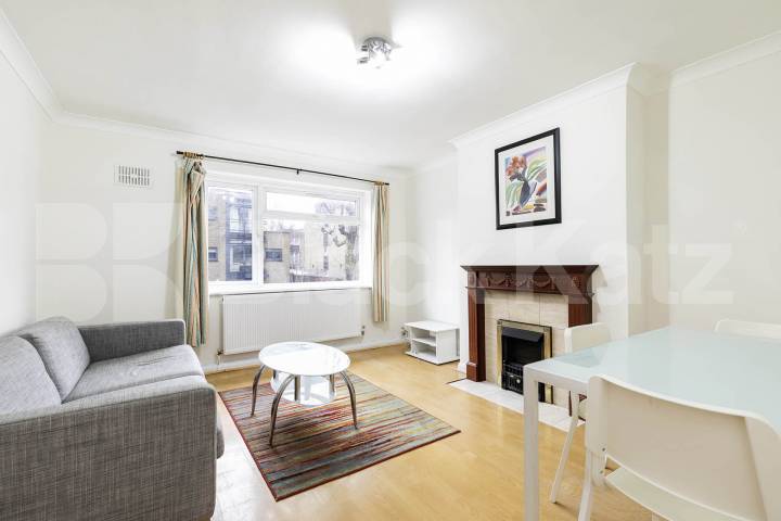 House Iverson Road in Greater London