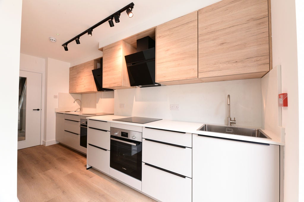 Room Albert Drive in Greater London