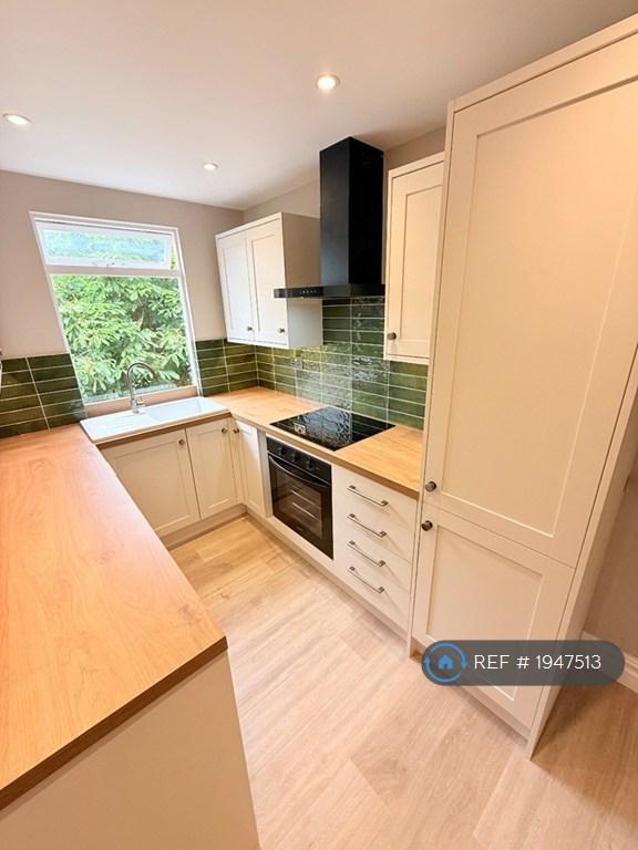 Flat St Bernards Road in Metropolitan Borough of Solihull