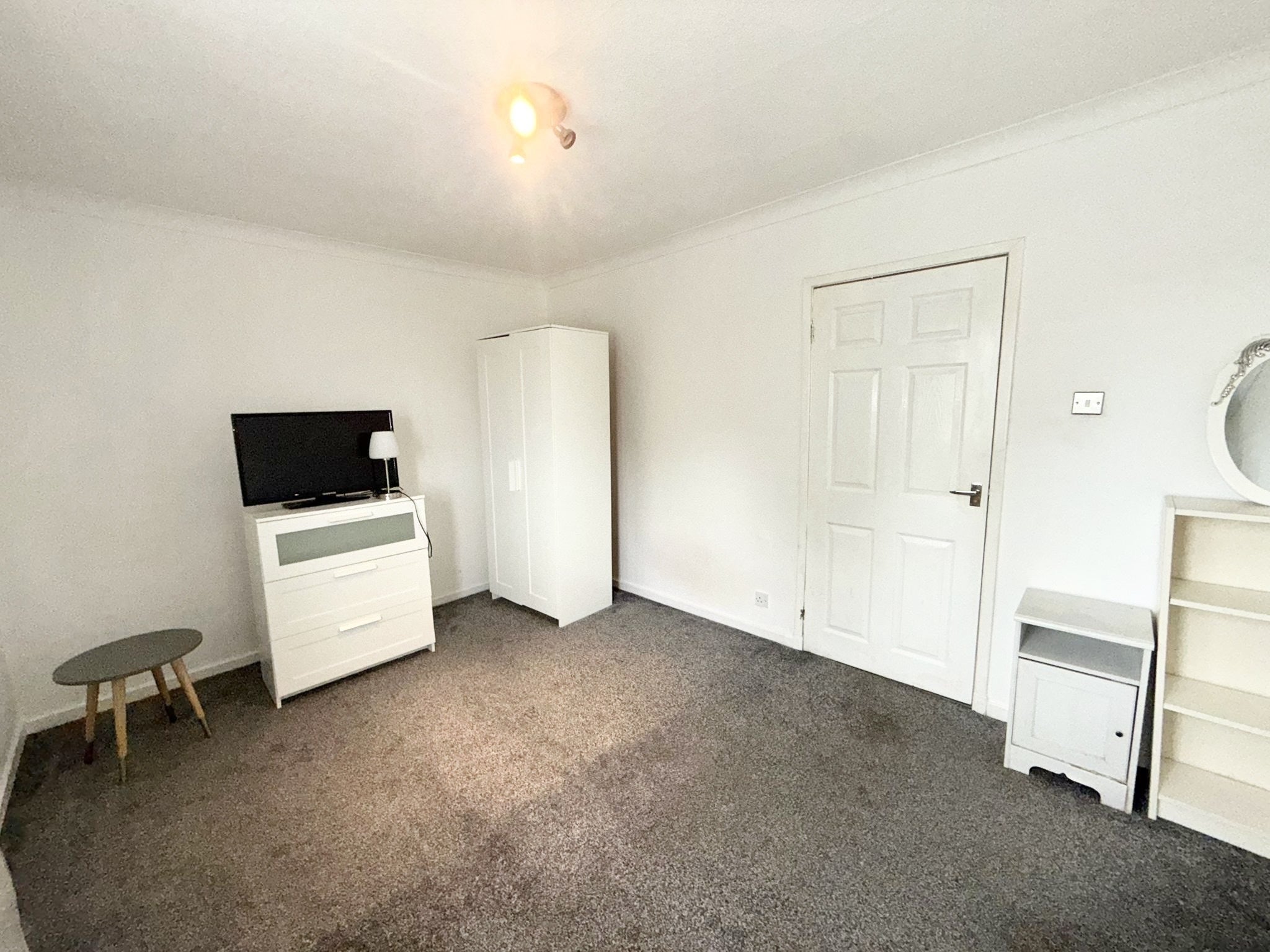 Flat Shieldmuir Street in Motherwell