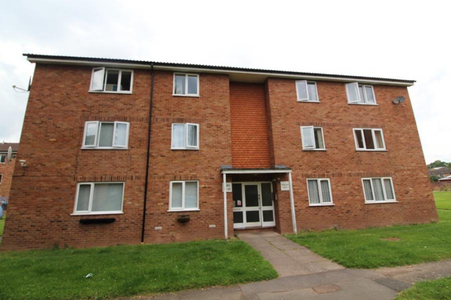 Flat Sandown Drive in Hereford