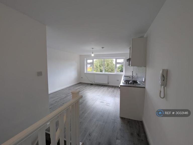 Flat Bury New Road in Prestwich