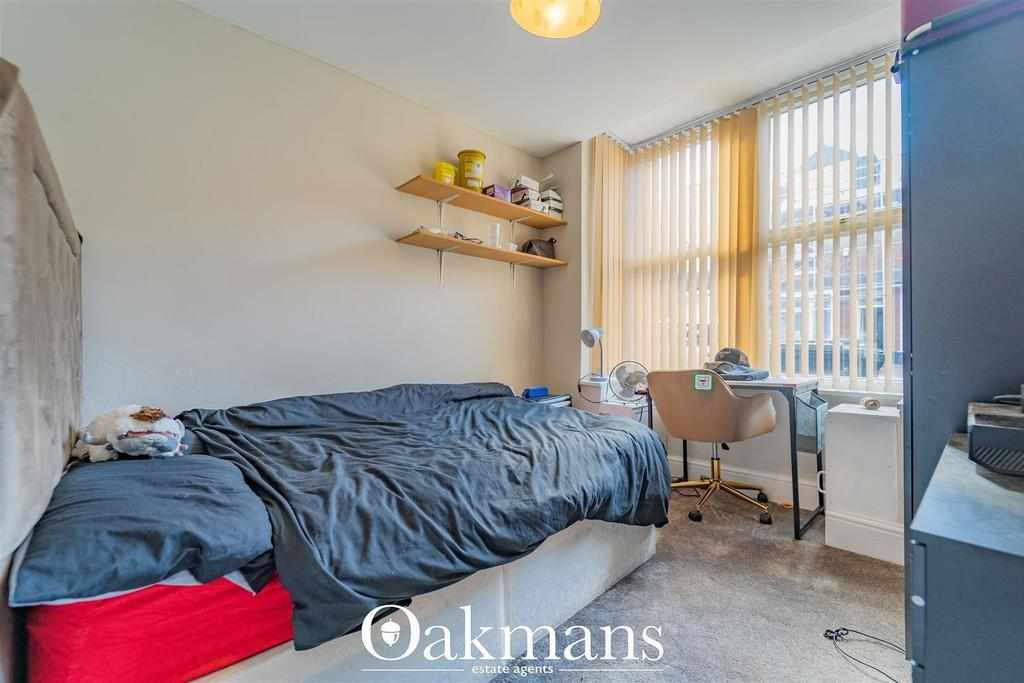Flat Teignmouth Road in Birmingham