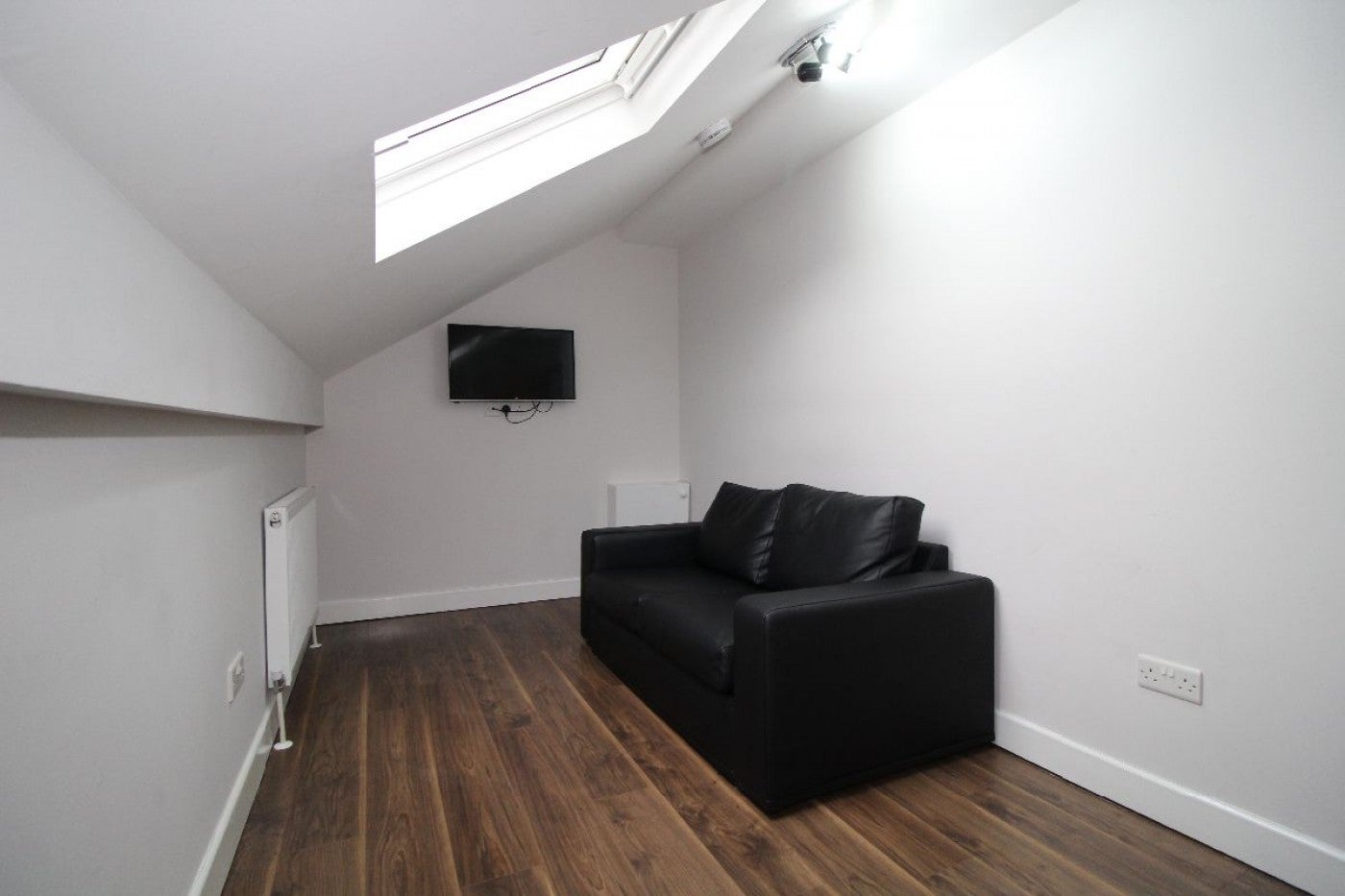 Flat Hawkins Street in Preston