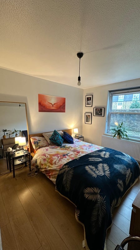 Flat Thorne Road in Greater London