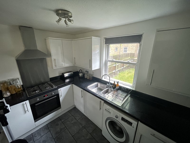 Flat Thorne Road in Greater London