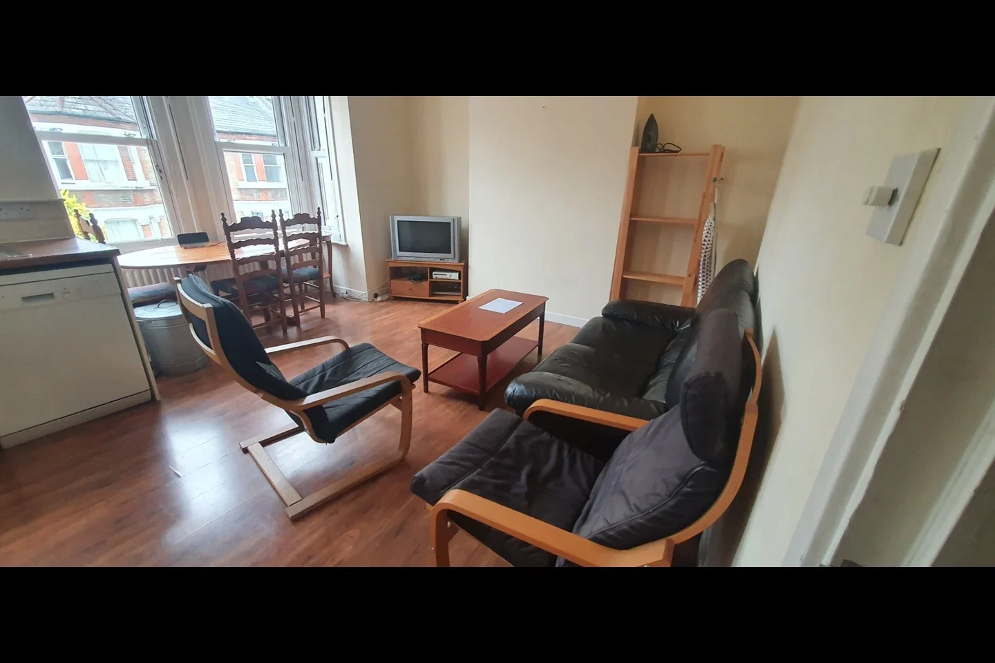 Flat Hubert Grove in Greater London