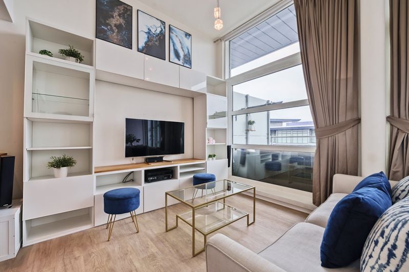 Flat Queenstown Road in Greater London