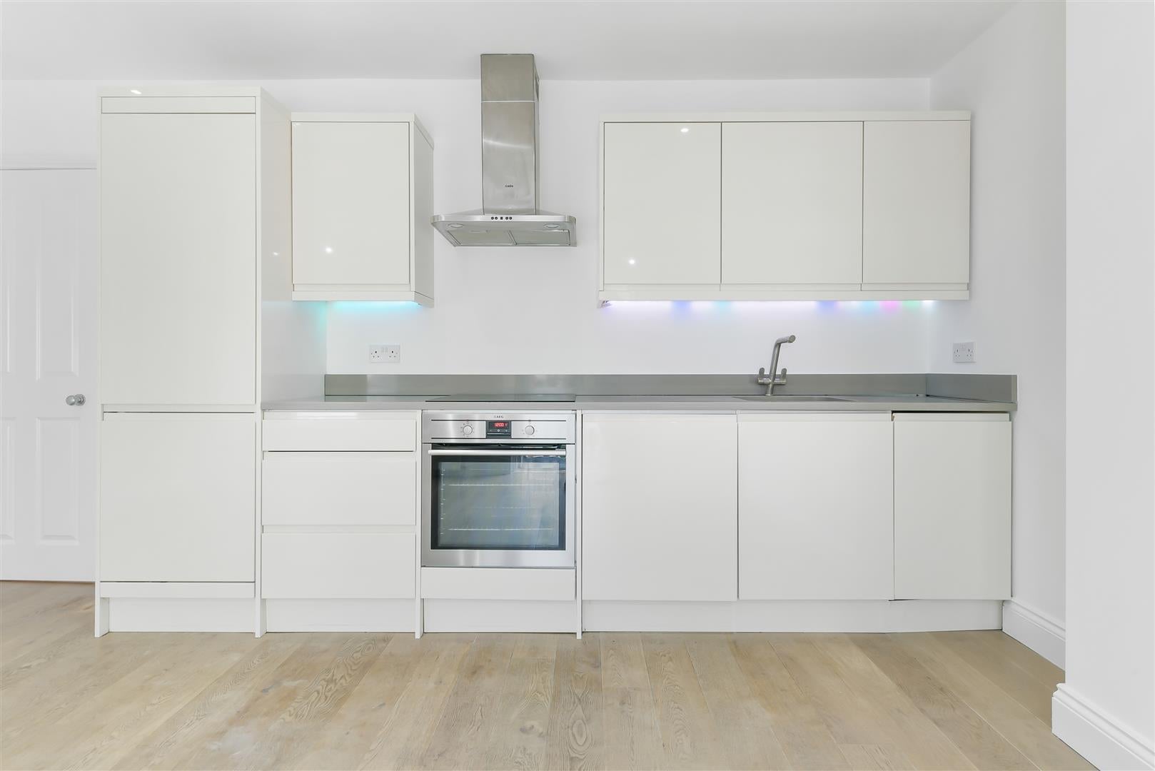 Flat Marjorie Grove in Greater London