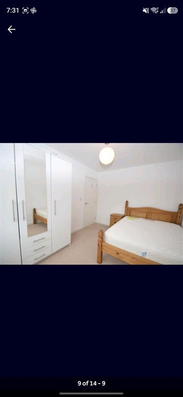 Room Marsworth Close in Manchester