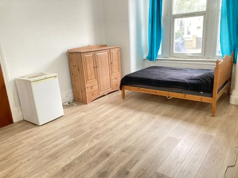 Room Hastings Road in Greater London