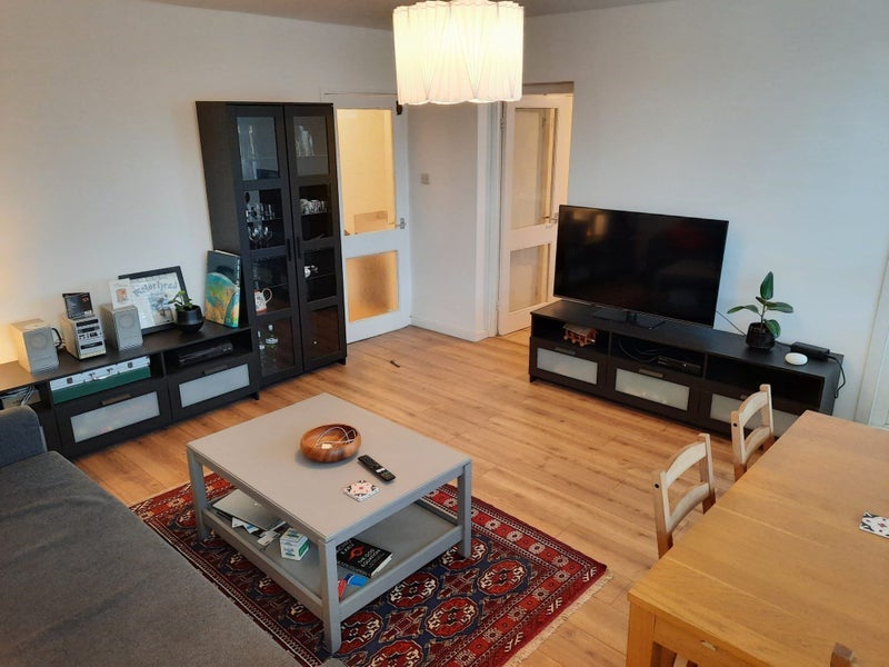 Room Kirwyn Way in Greater London