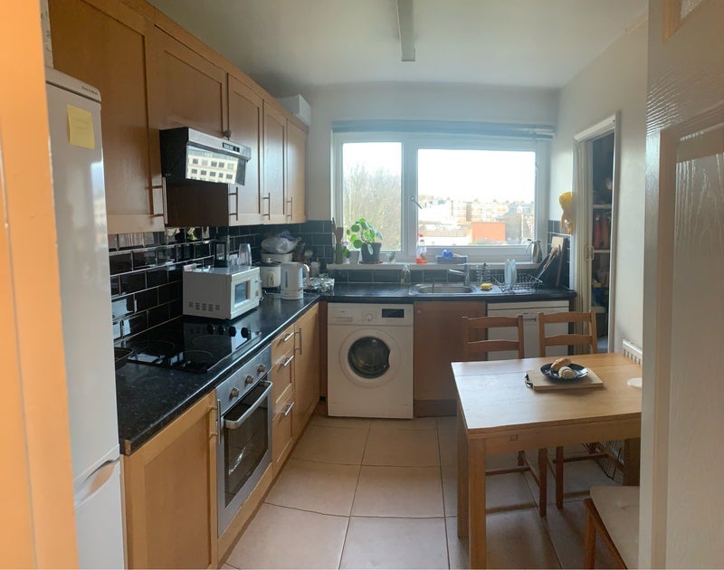 Room Castlehaven Road in Greater London