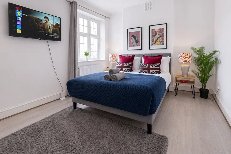 Flat Cranleigh Street in Greater London