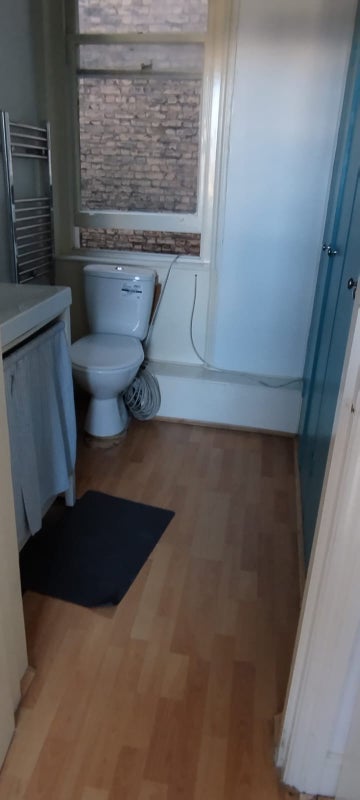 Room Acton Lane in Greater London