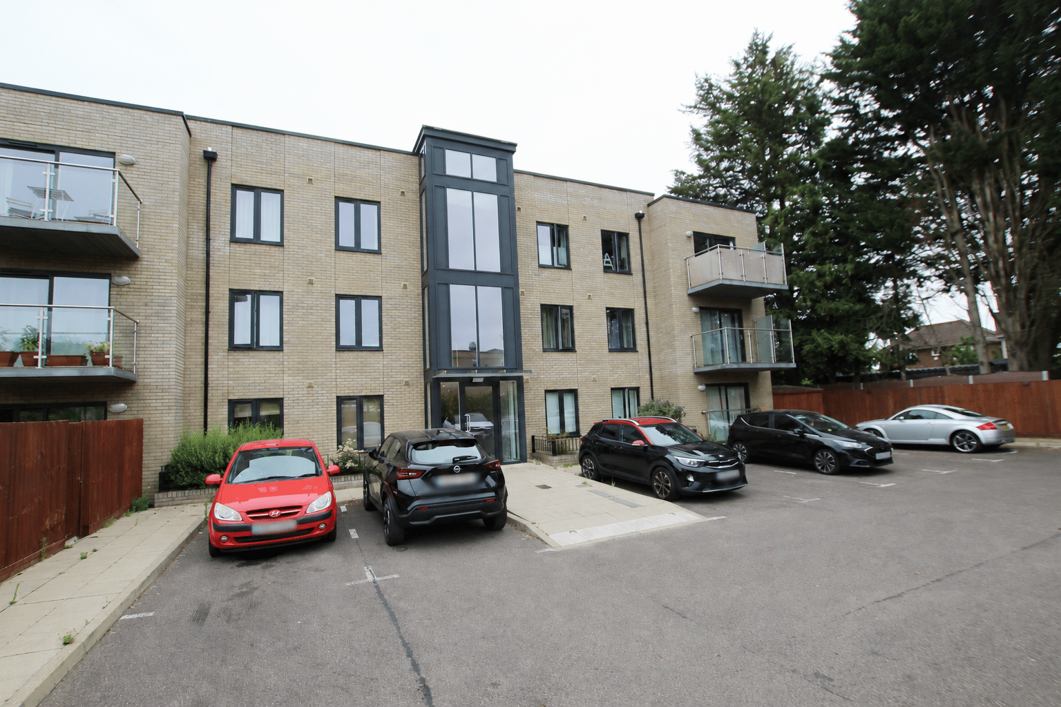 Flat Wulfstan Court in Cambridge