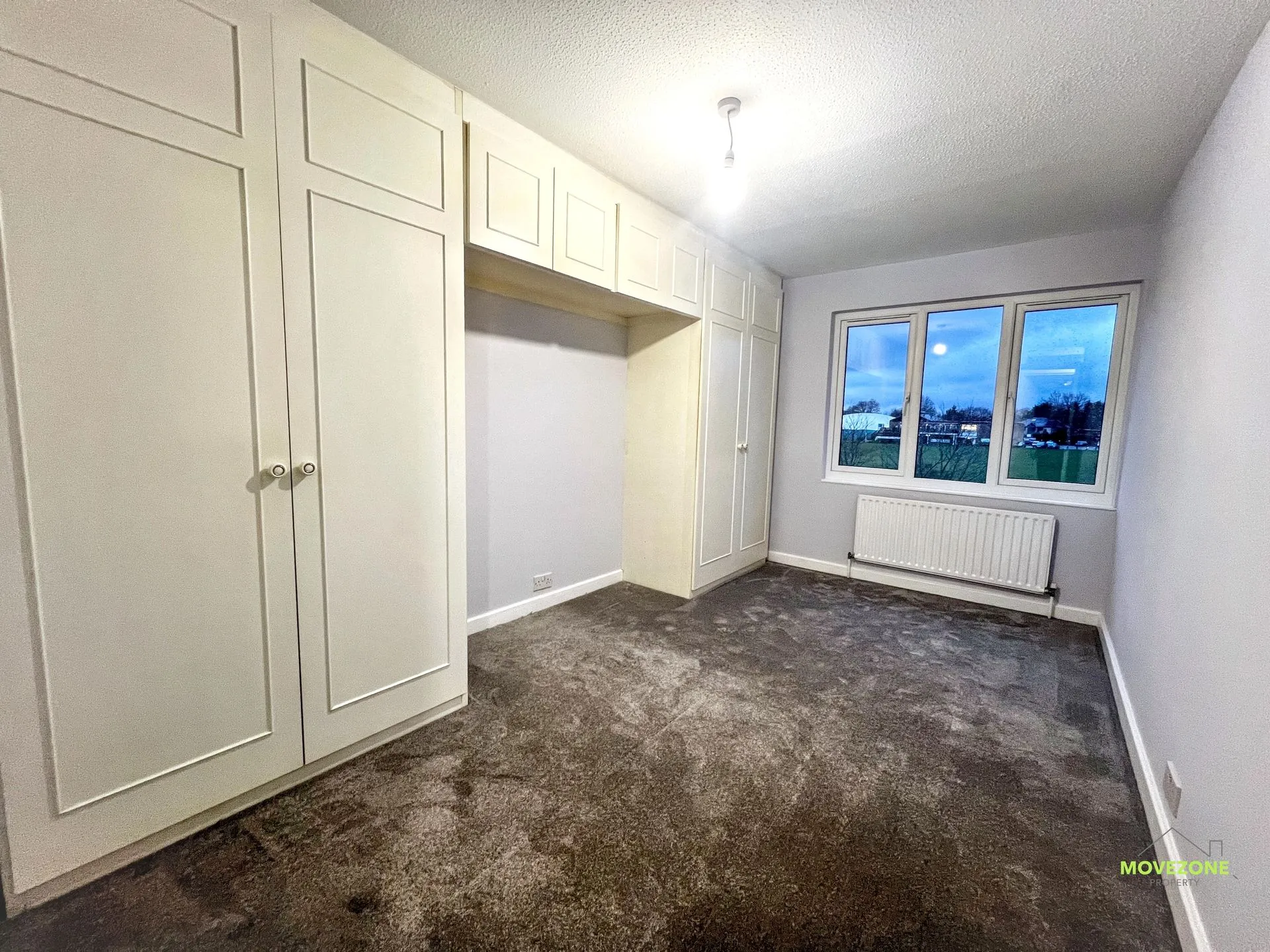 Flat Widmore Road in Greater London