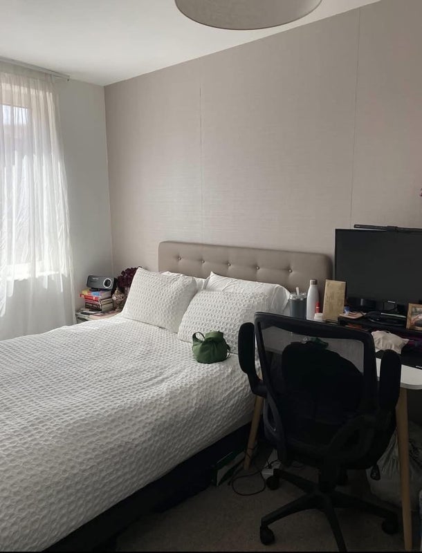 Room Waterview Lane in Salford