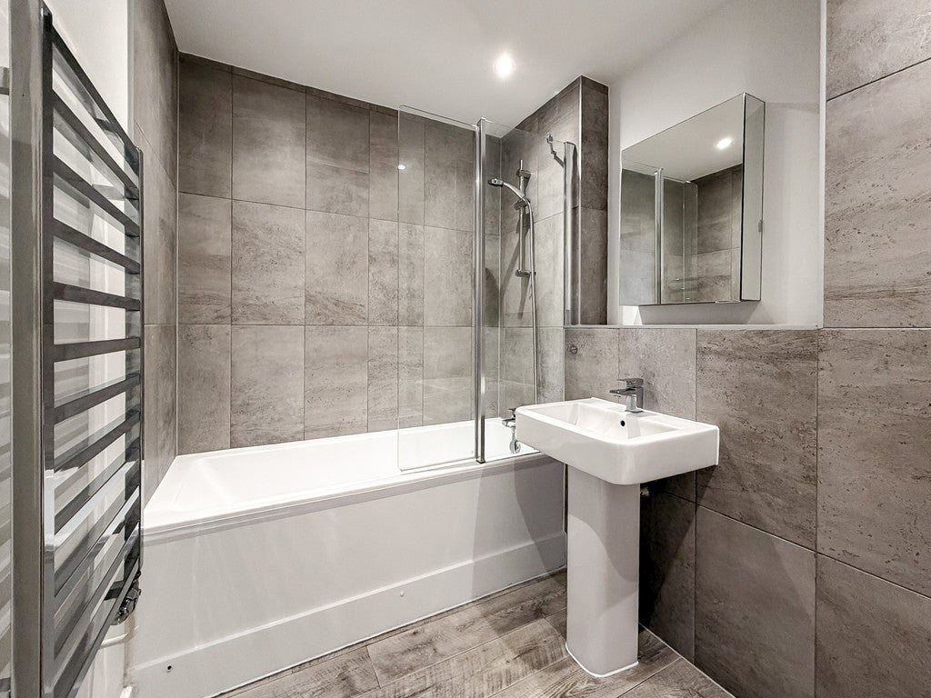 Flat Drovers Place in Huntingdonshire