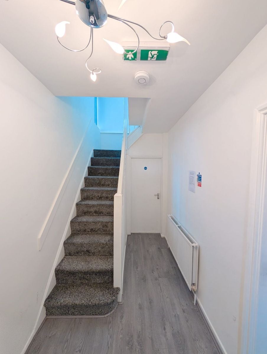 Room Worsley Road in Salford