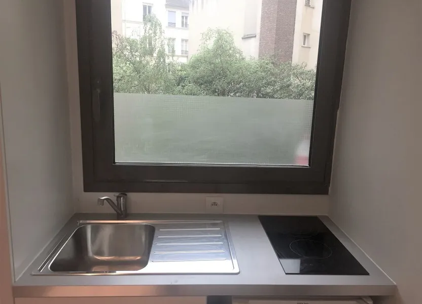 Appartement Cour de la Présidence à Paris