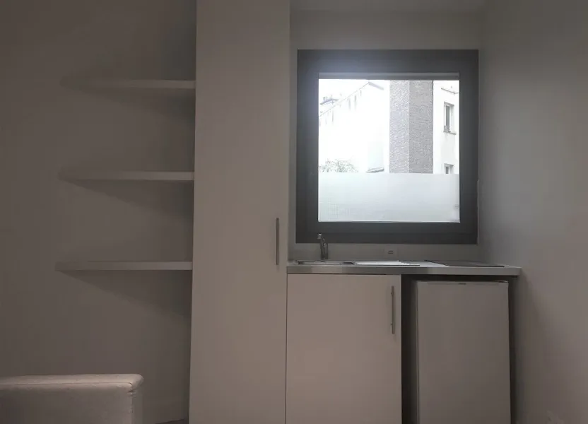 Appartement Cour de la Présidence à Paris