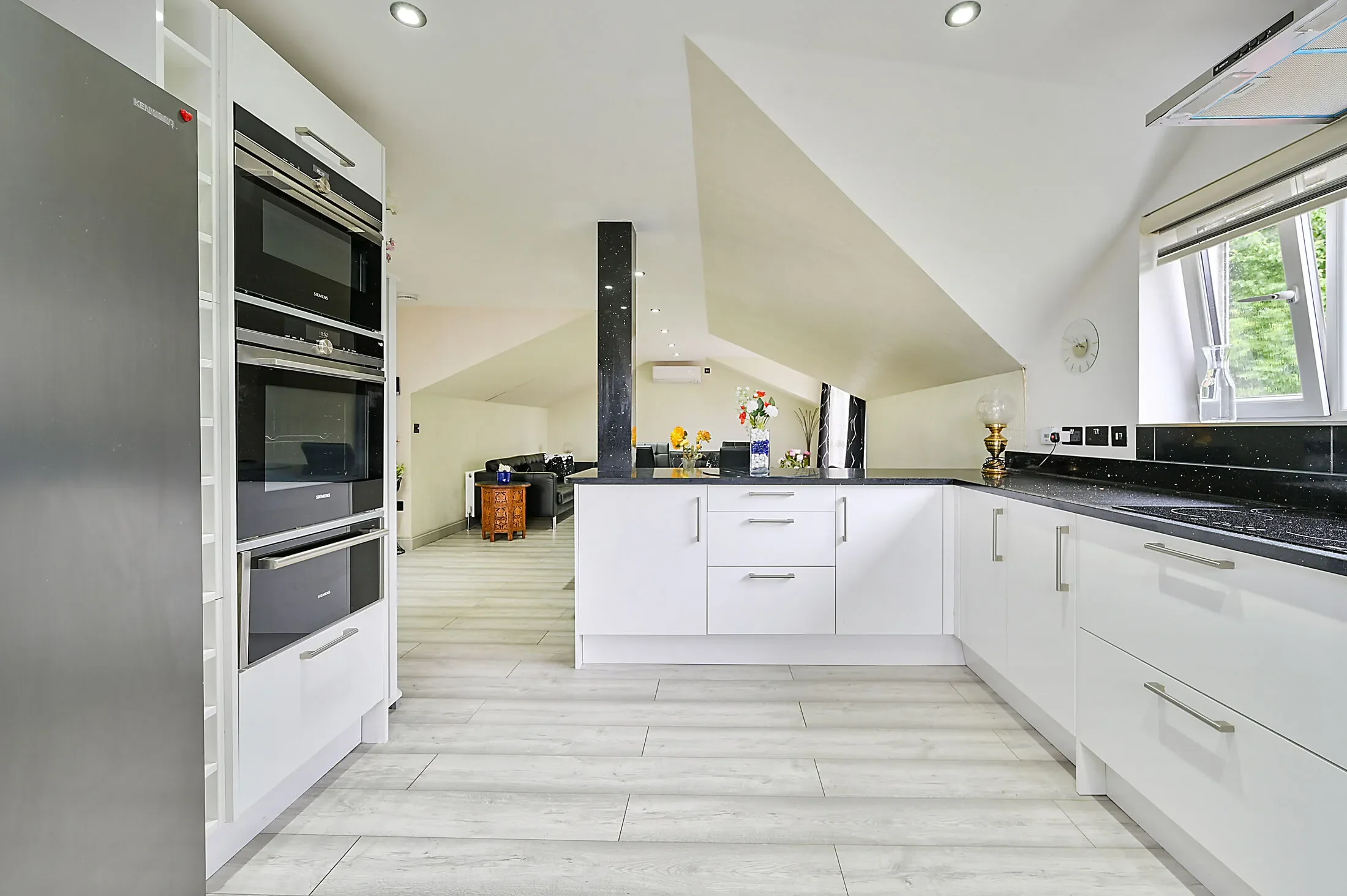 Flat Malden Road in Greater London