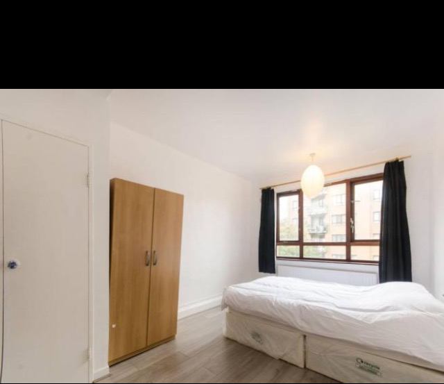 Room Harrison Street in Greater London