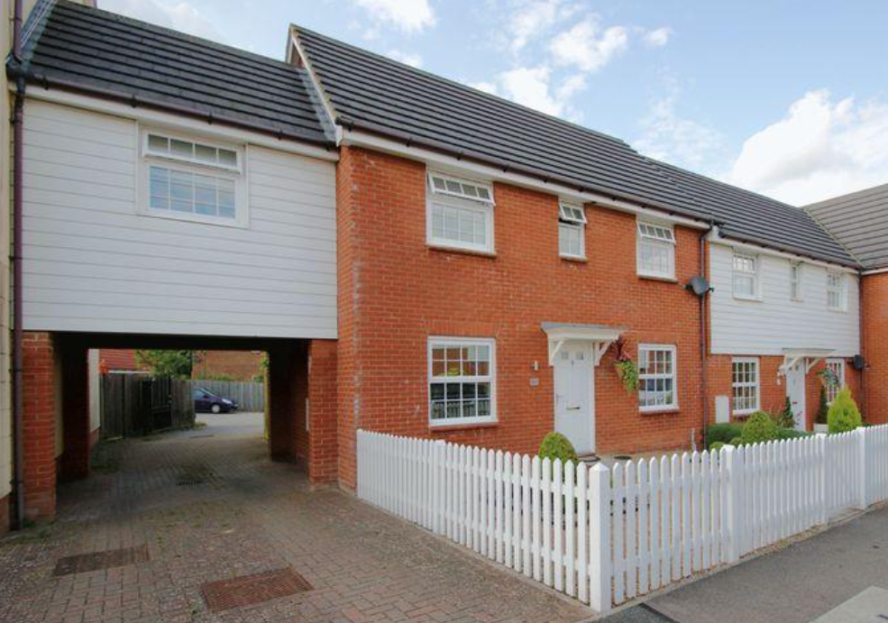 House St Johns Way in Edenbridge