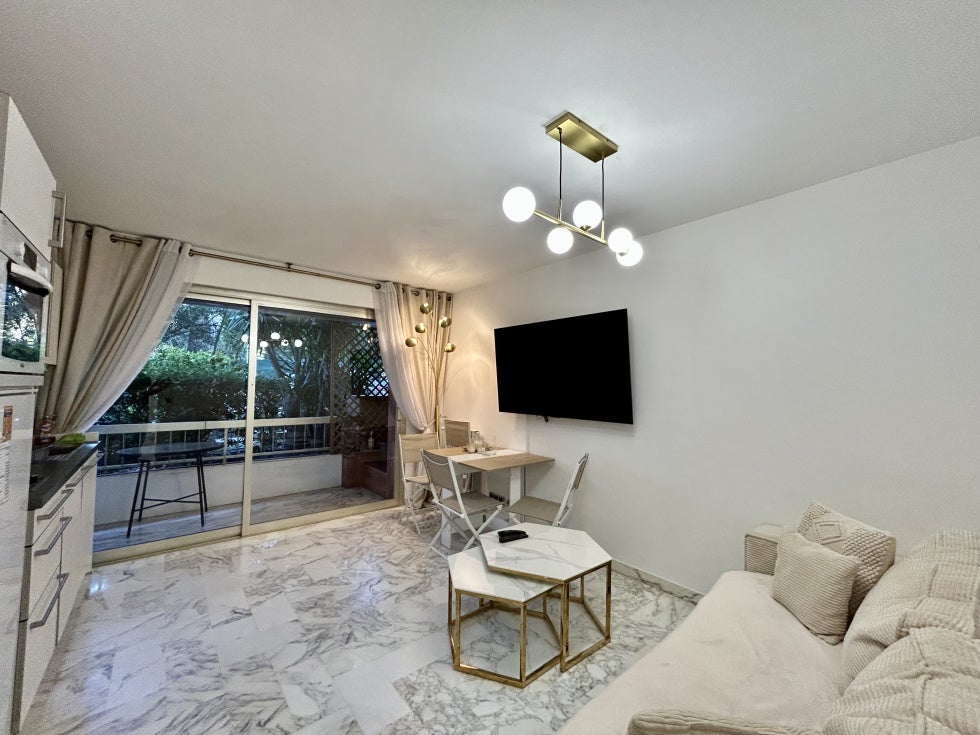 Flat Rue Golfe Juan in Cannes
