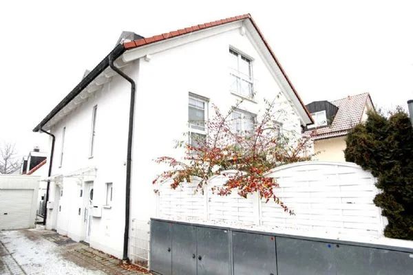 Wohnung Phantasiestraße in München
