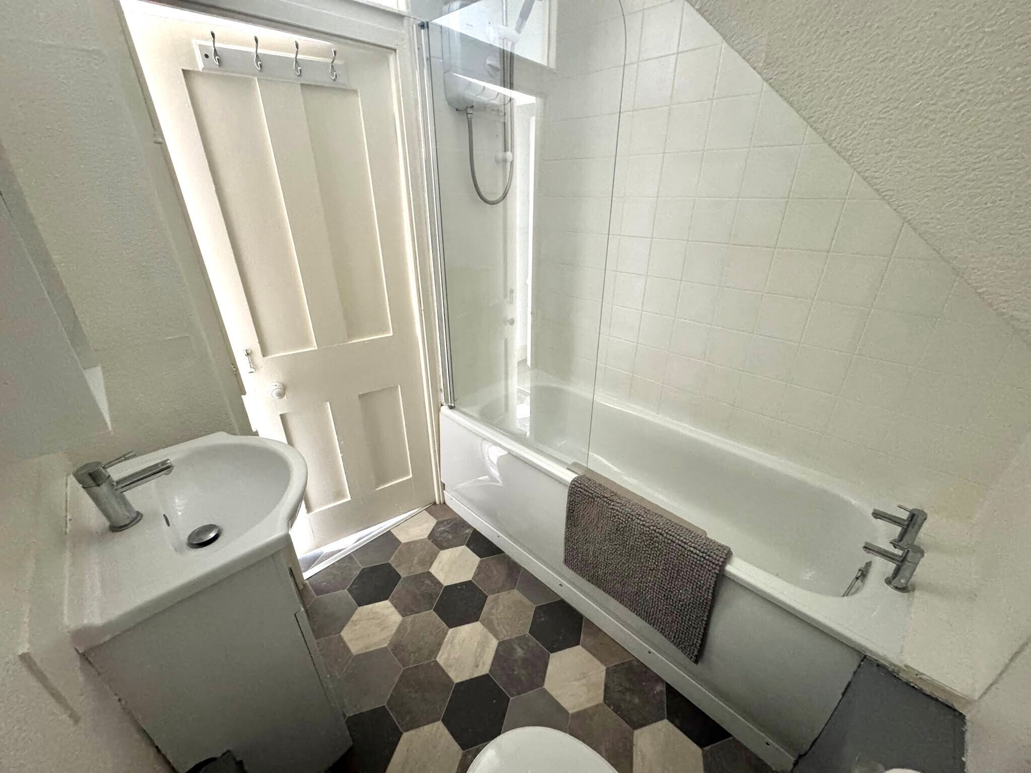 Flat Greenbank Road in Birkenhead