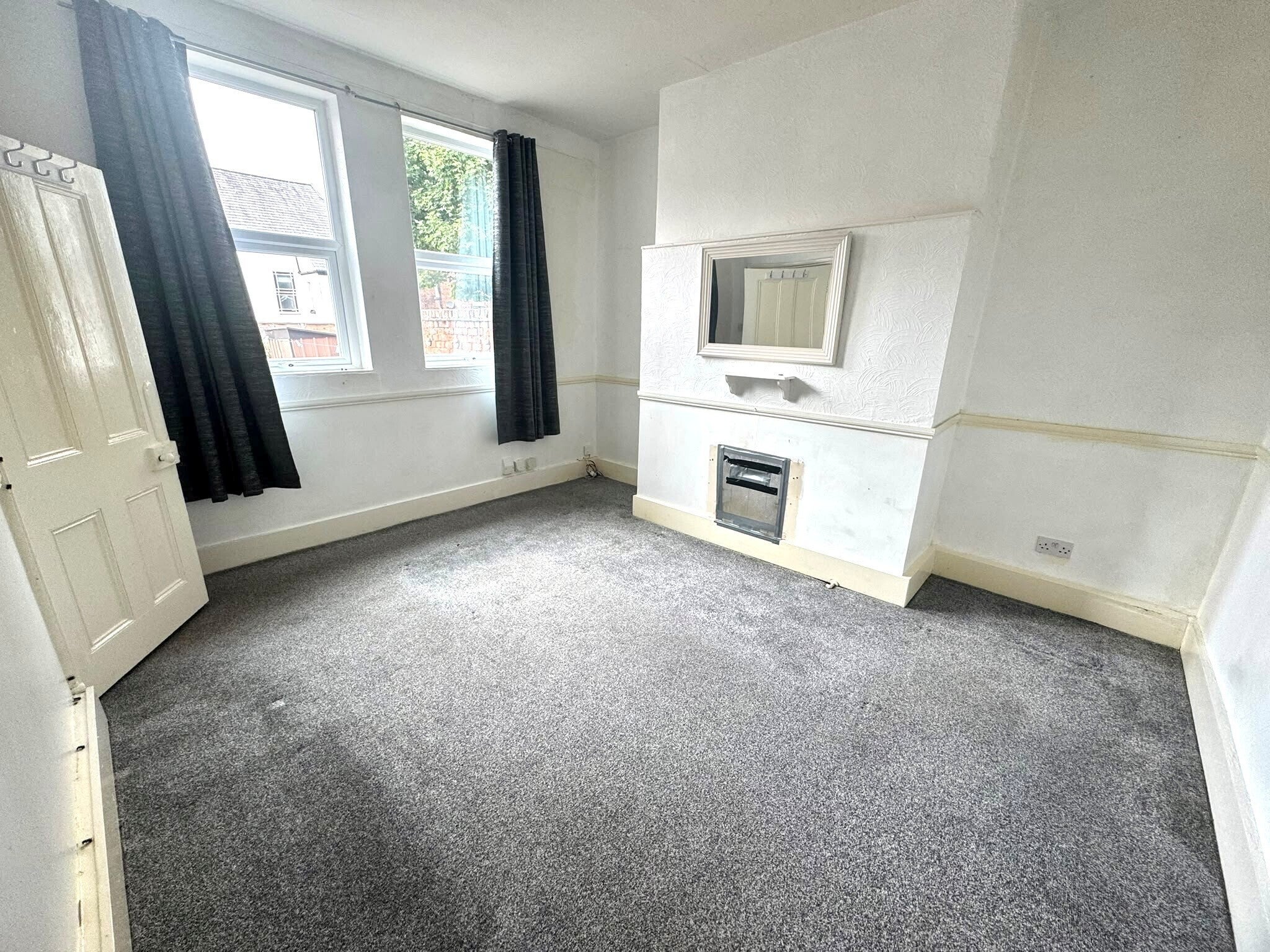 Flat Greenbank Road in Birkenhead