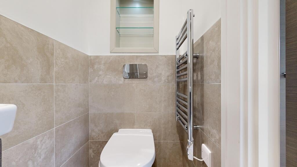 Flat Humphry Repton Lane in Greater London