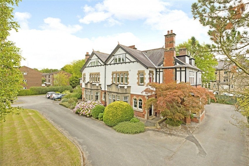 Flat Rutland Drive in Harrogate